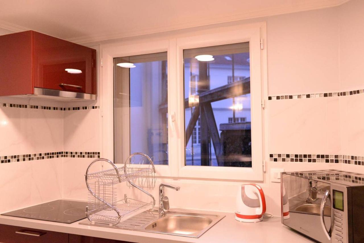 Beau Studio Meuble 2Min Du Moulin Rouge Parijs Buitenkant foto